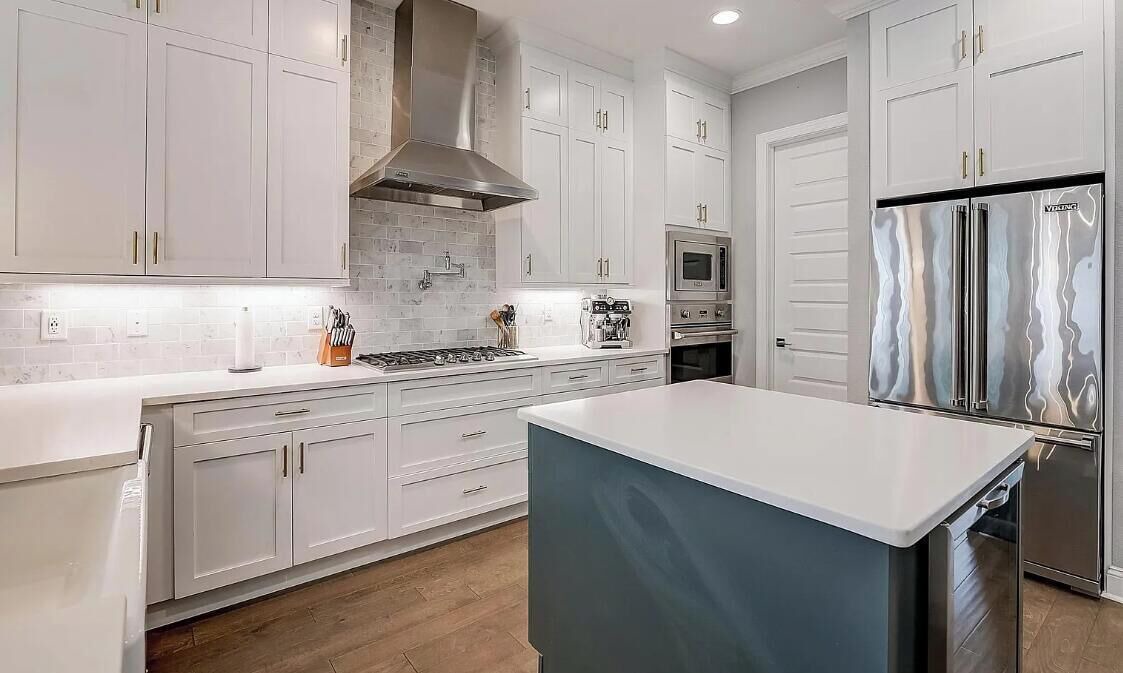 Photo of Kitchen in Courier City - Oscawana