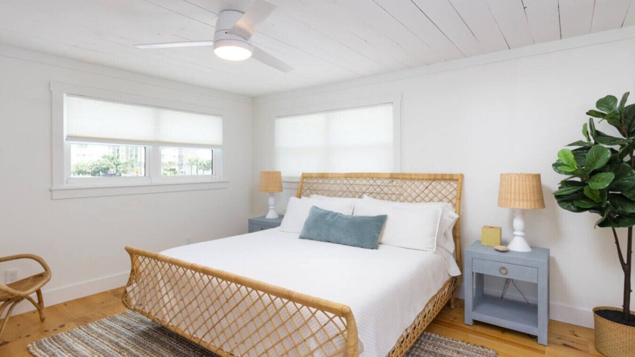 Photo of Bedroom in Crescent Beach