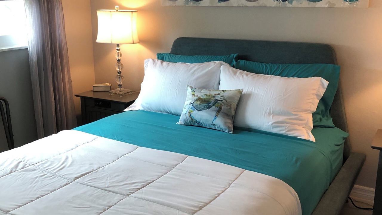 Photo of Bedroom in Saint James City