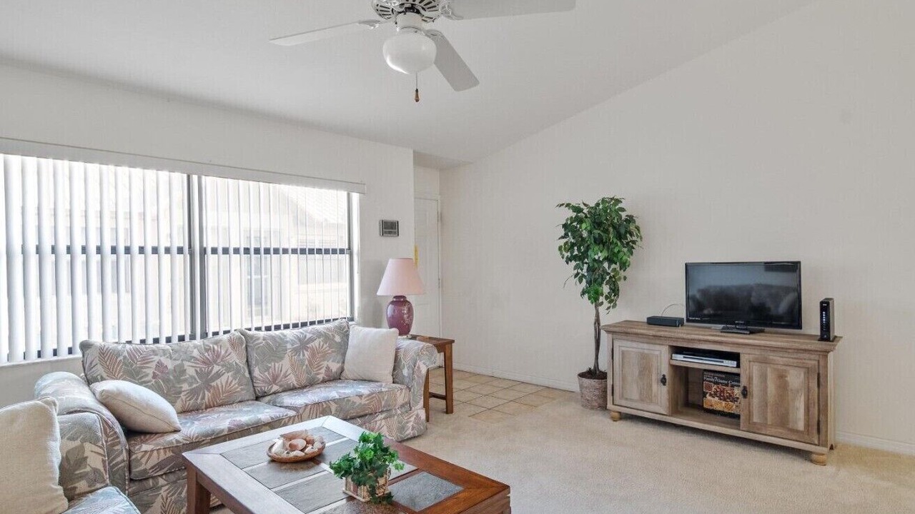 Photo of Livingroom in Highland