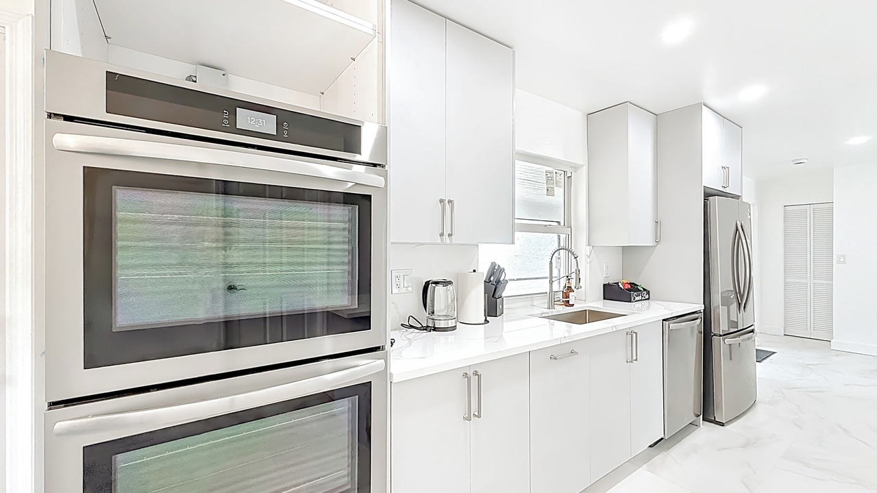 Photo of Kitchen in Tropic Palms