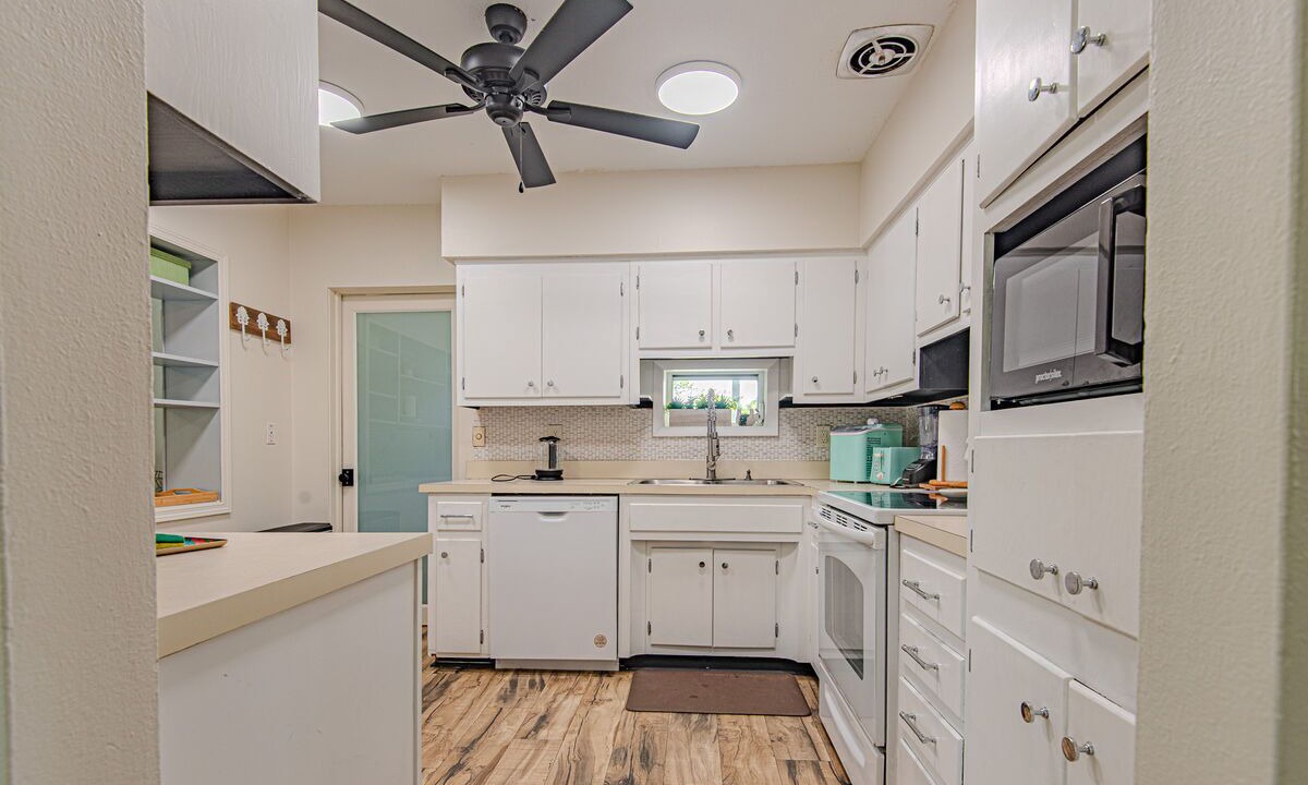 Photo of Kitchen in Venice Gardens