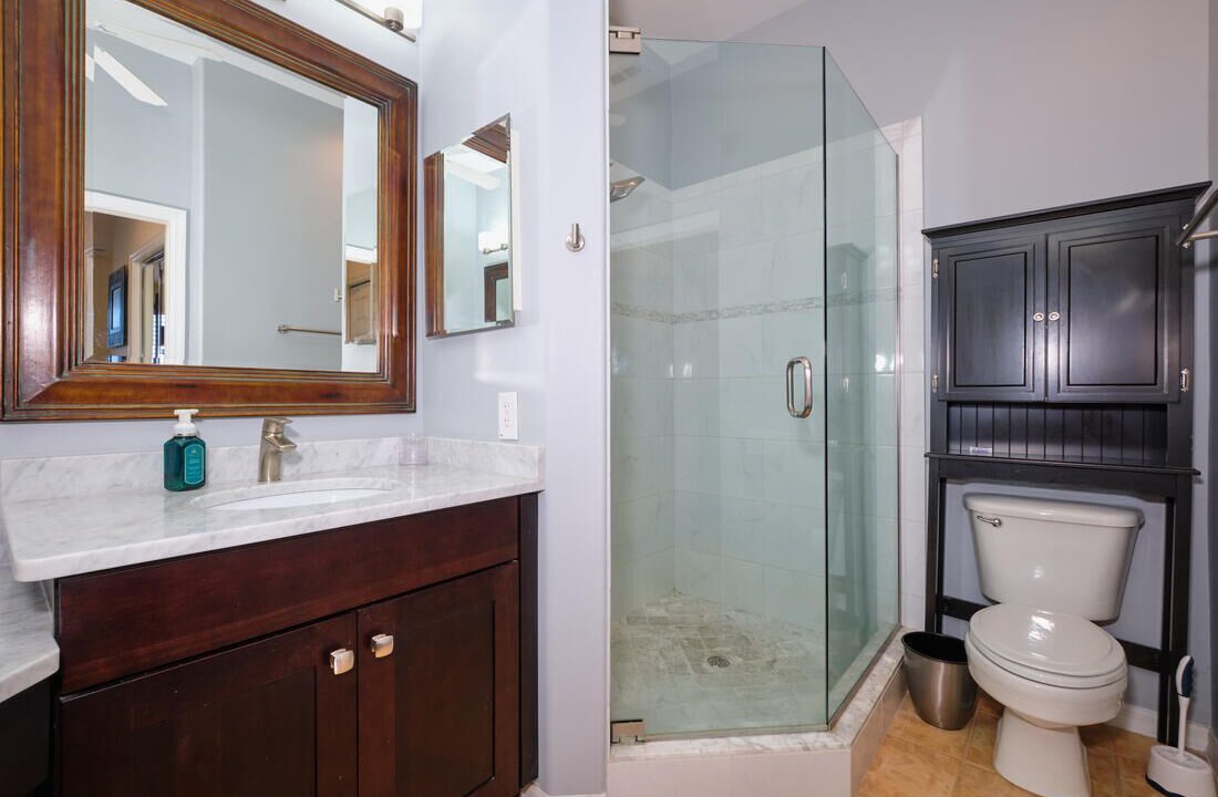 Photo of Bathroom in Tropical Cove