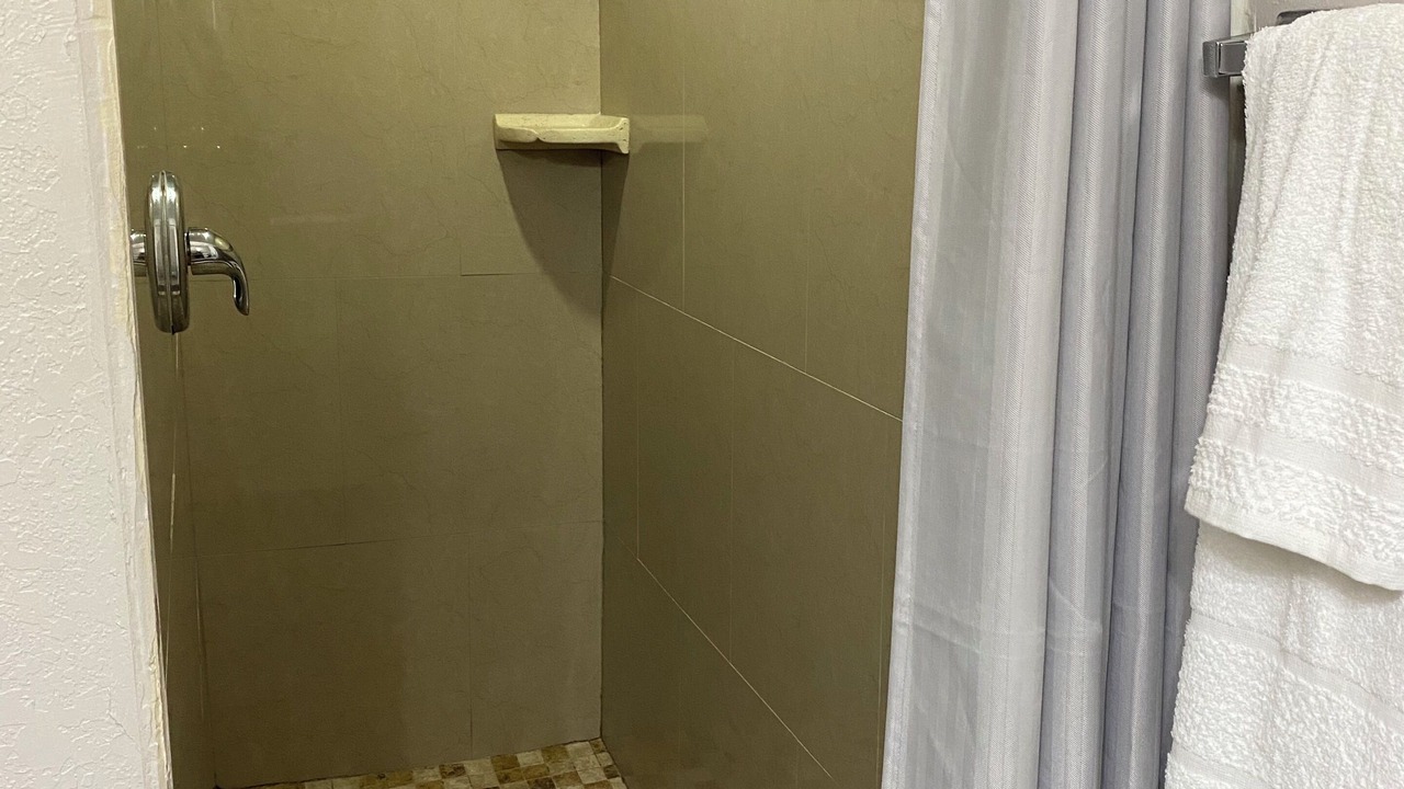 Photo of Bathroom in Egypt Lake-Leto