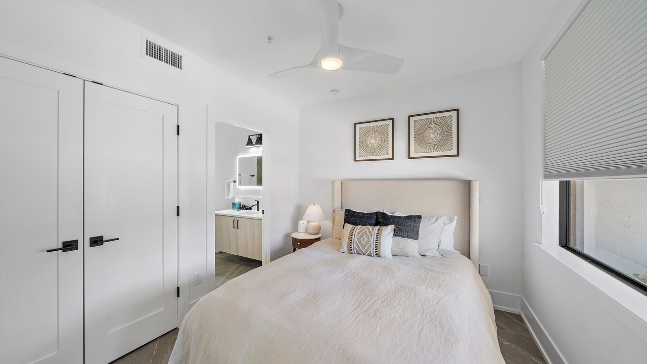 Photo of Bedroom in Downtown