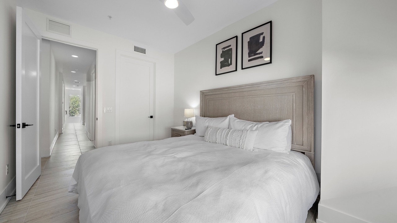 Photo of Bedroom in Downtown