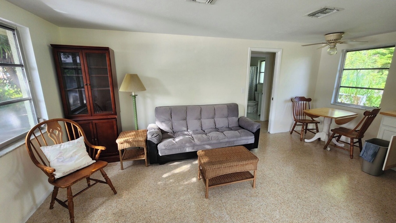Photo of Livingroom in Englewood