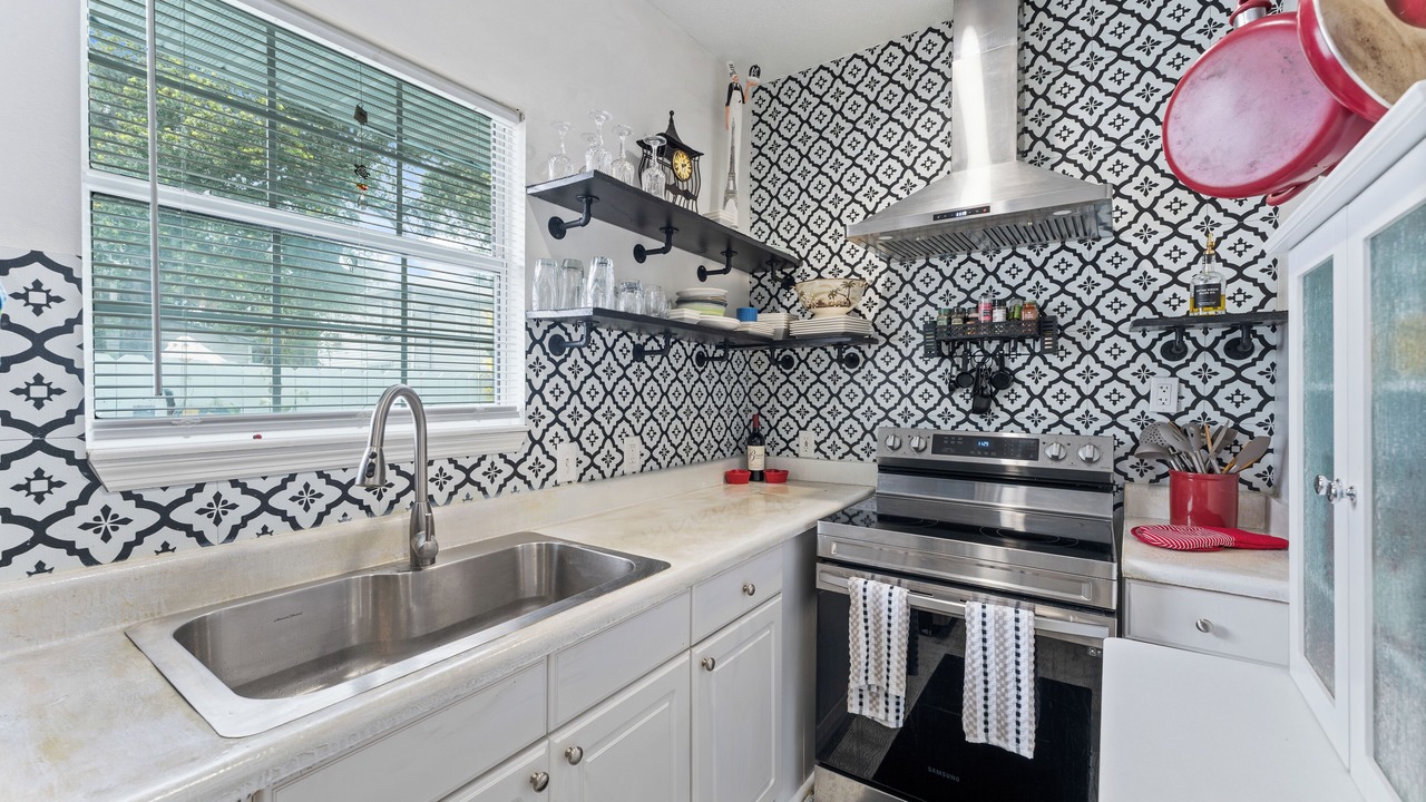 Photo of Kitchen in Historic Uptown