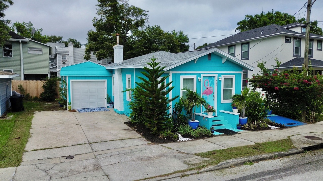 Photo of Outdoor in Historic Uptown