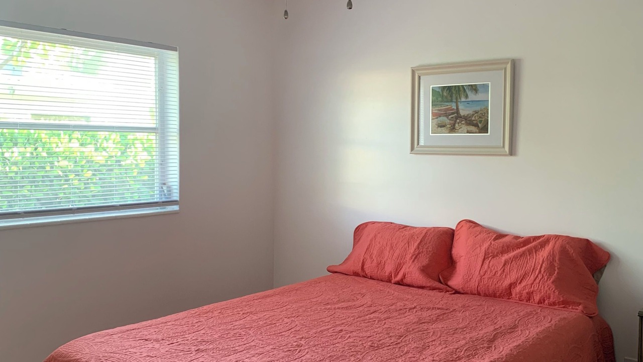 Photo of Bedroom in North Center Street