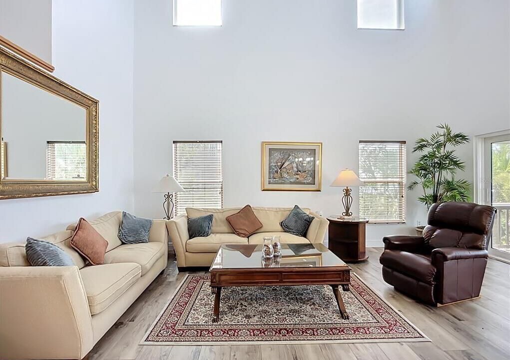 Photo of Livingroom in Bayshore Gardens