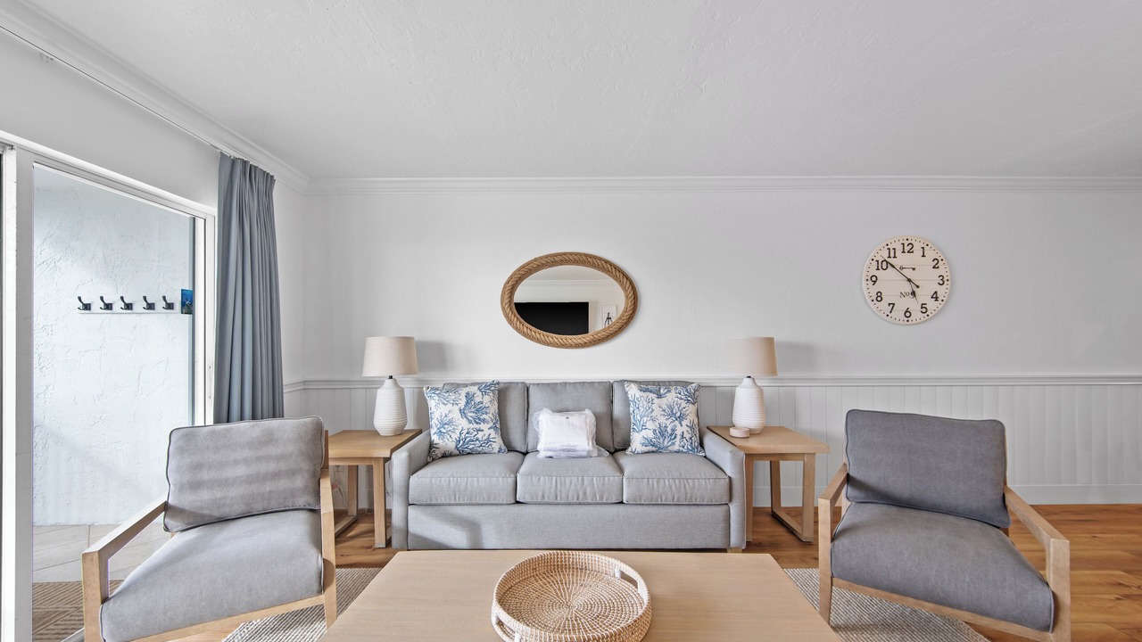 Photo of Livingroom in Captiva