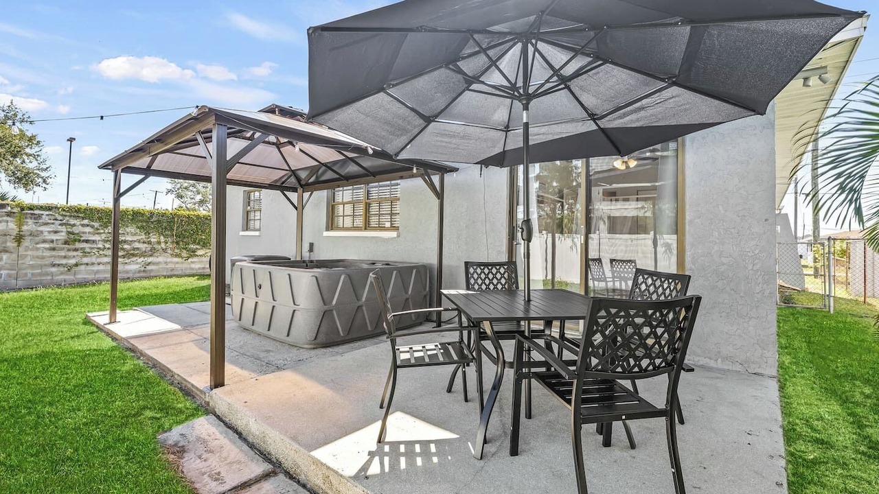 Photo of Outdoor in Tampa