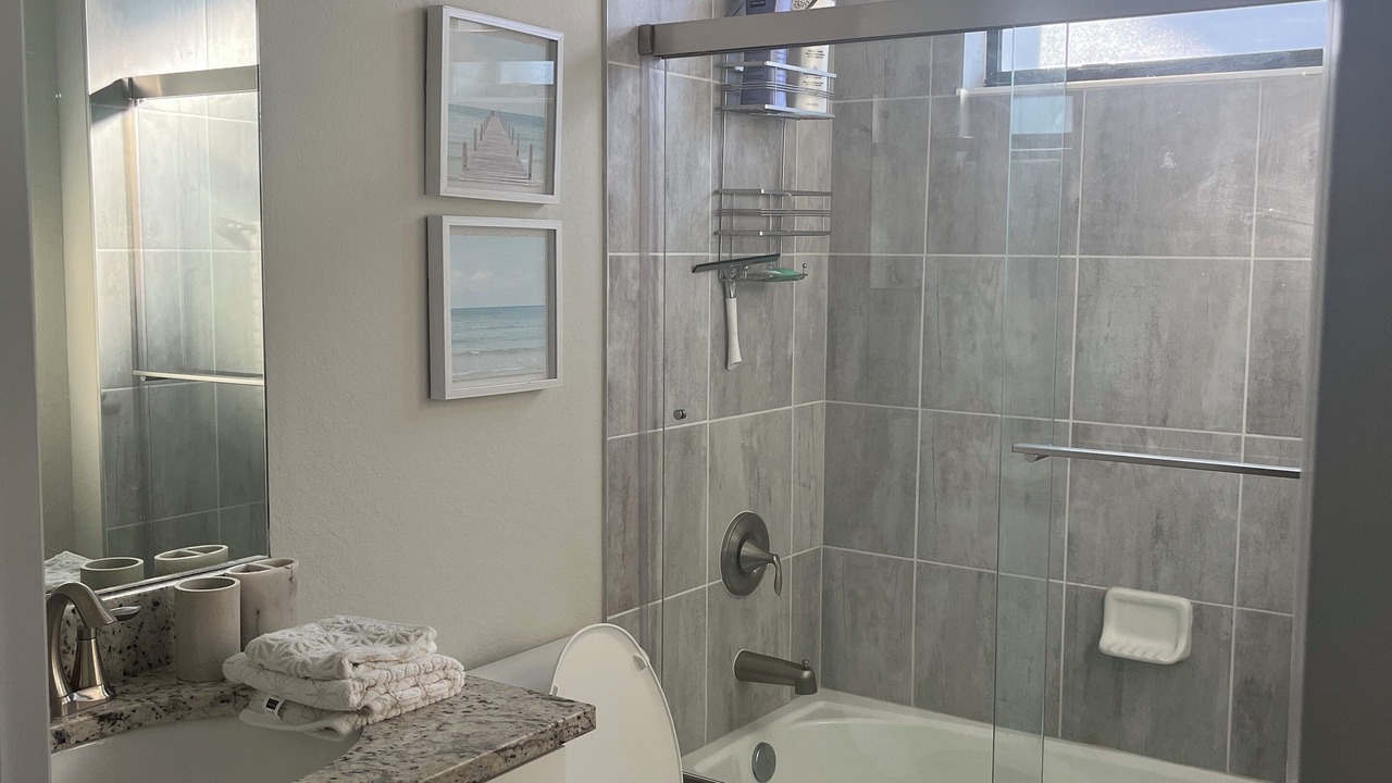 Photo of Bathroom in Biggar