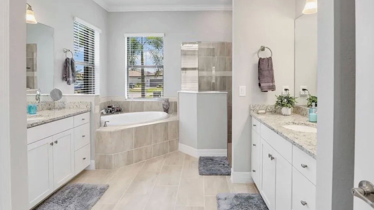 Photo of Bathroom in Biggar