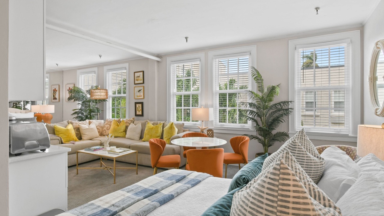Photo of Livingroom in Palm Beach