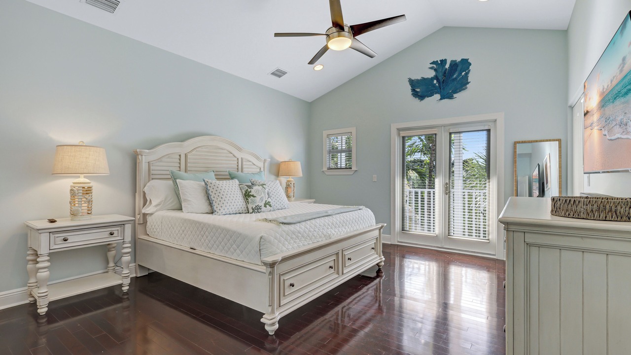 Photo of Bedroom in Islamorada
