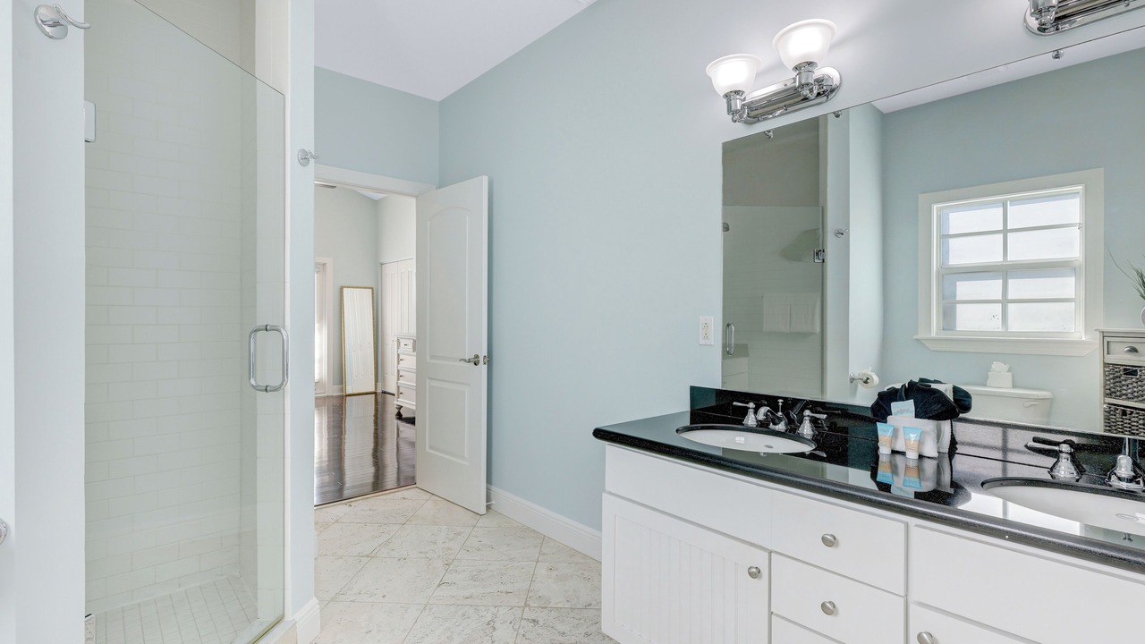 Photo of Bathroom in Islamorada