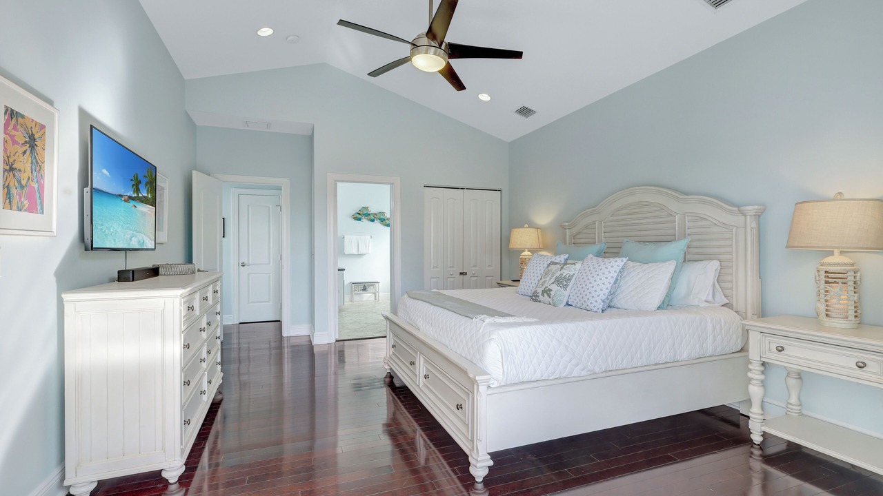 Photo of Bedroom in Islamorada