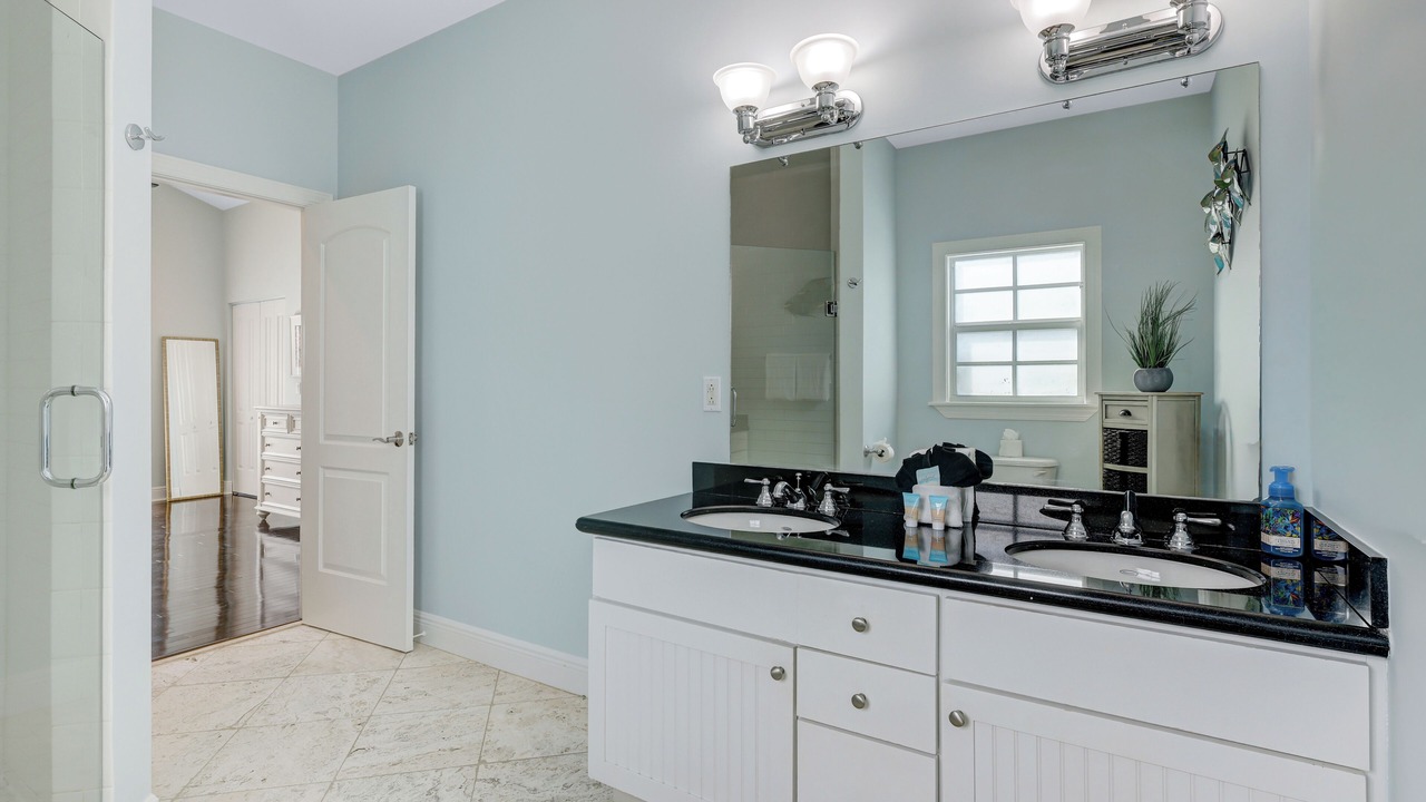 Photo of Bathroom in Islamorada
