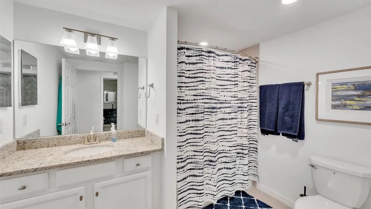 Photo of Bathroom in Lakewood Ranch