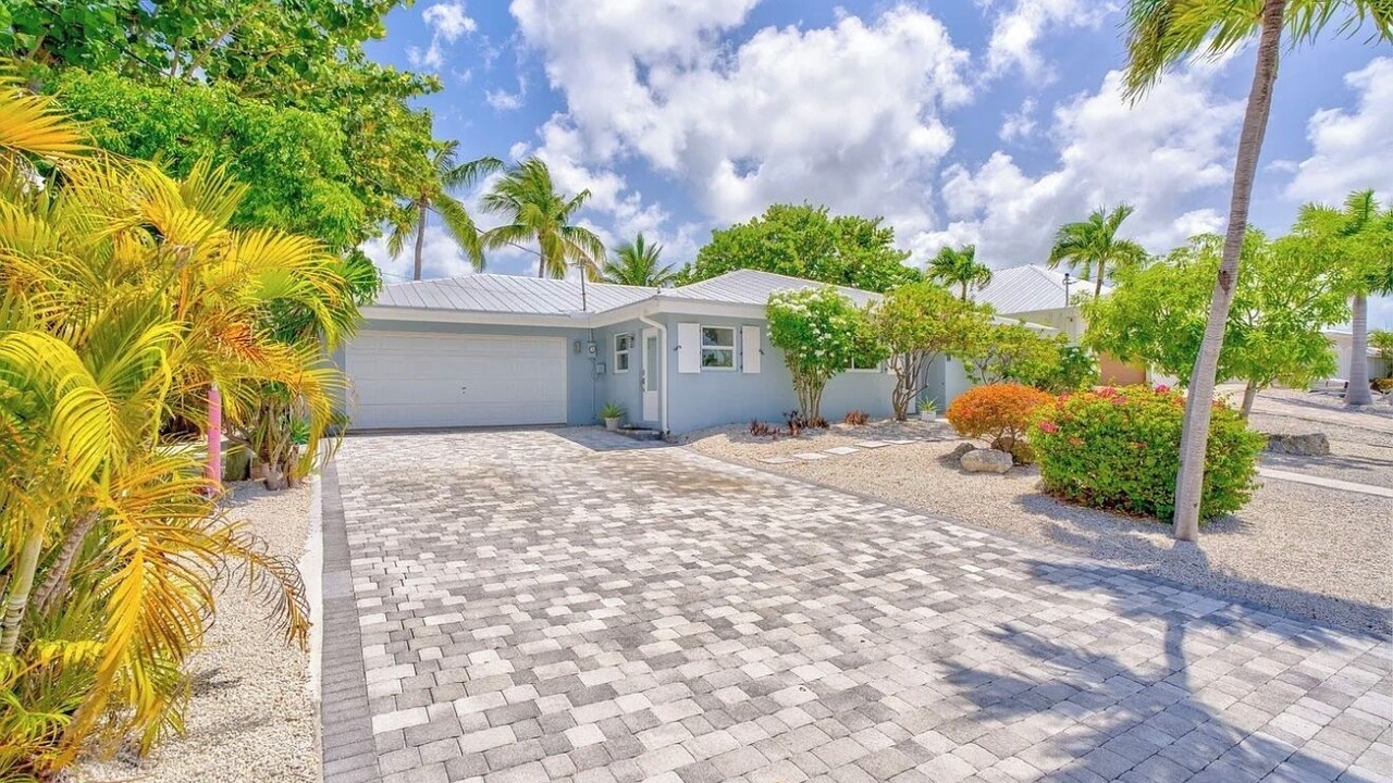 Photo of Outdoor in Cudjoe Gardens