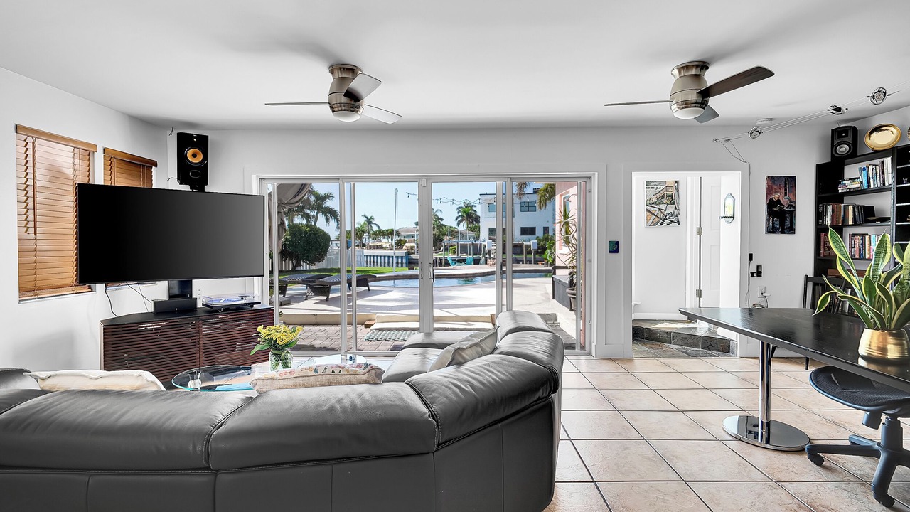 Photo of Livingroom in Coquina Key