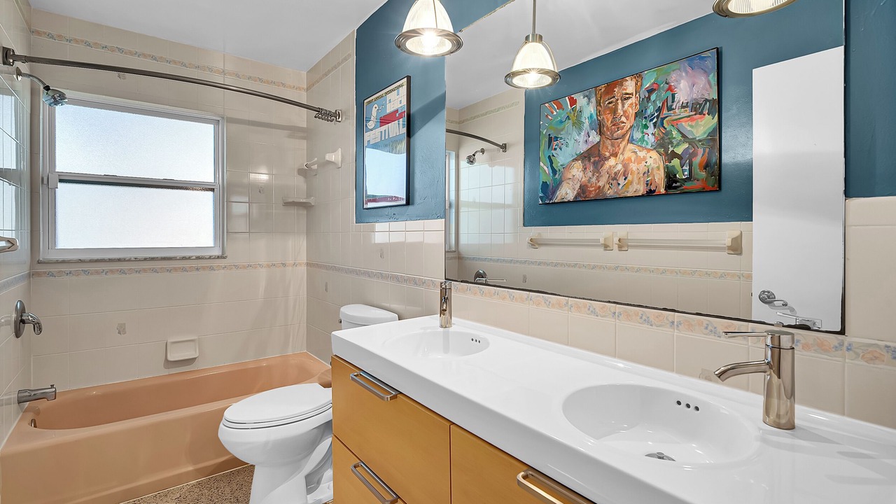 Photo of Bathroom in Coquina Key