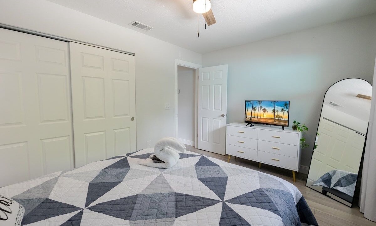 Photo of Bedroom in Gillespie Park