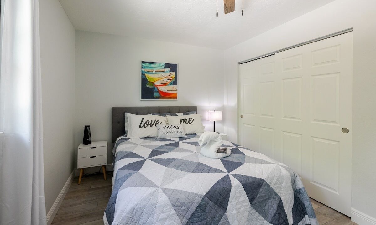 Photo of Bedroom in Gillespie Park