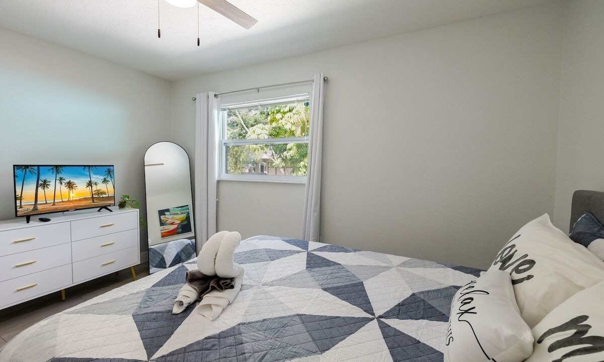 Photo of Bedroom in Gillespie Park