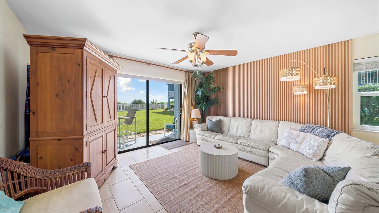 Photo of Livingroom in South Patrick Shores