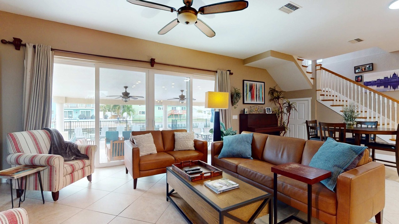 Photo of Livingroom in Bay Crest Park