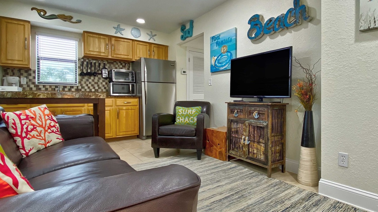 Photo of Livingroom in Redington Beach