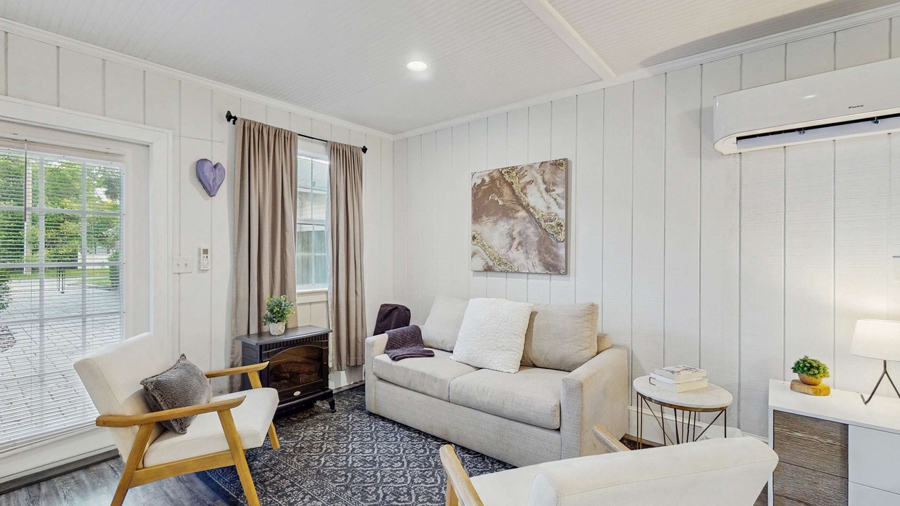Photo of Livingroom in South Seminole Heights