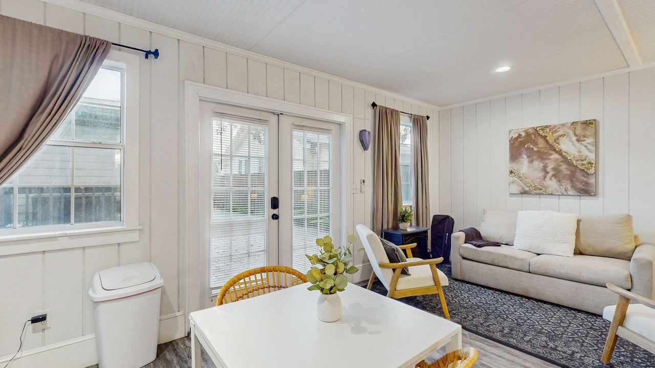 Photo of Livingroom in South Seminole Heights