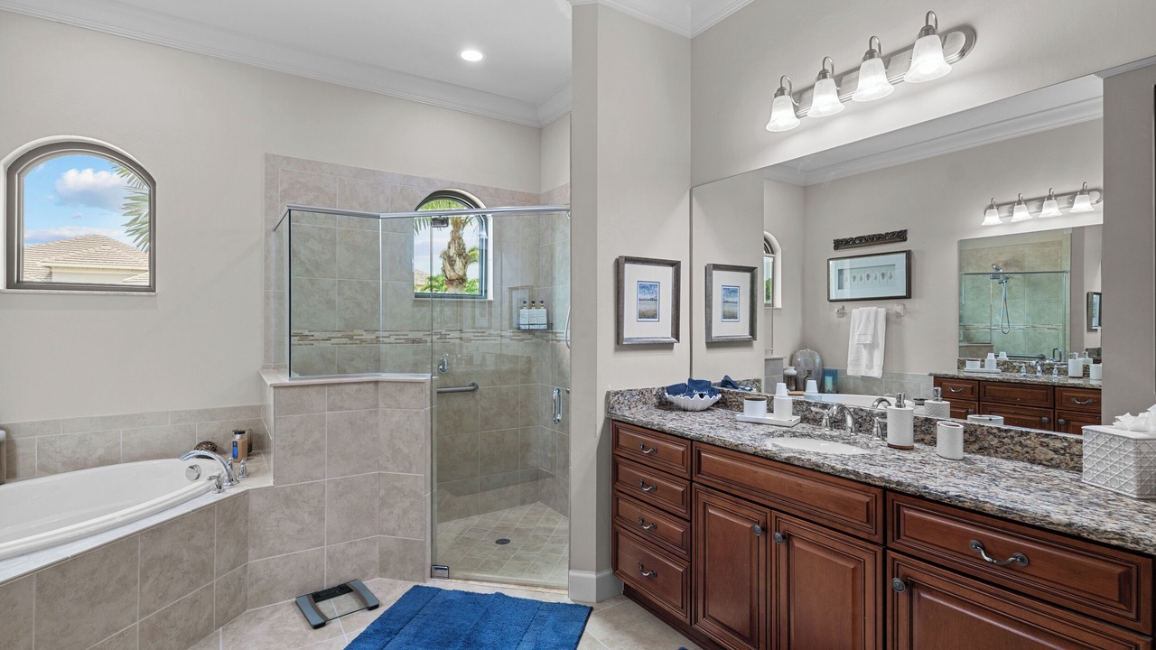 Photo of Bathroom in Naples