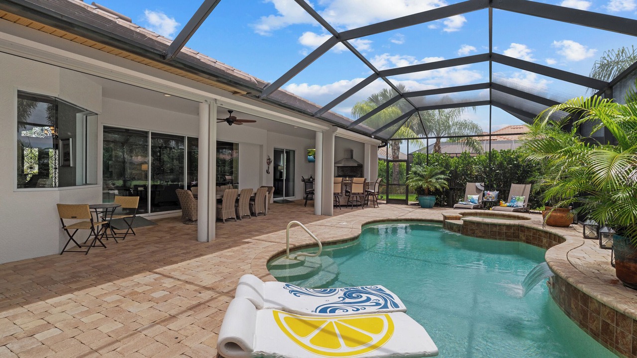 Photo of Outdoor in Naples
