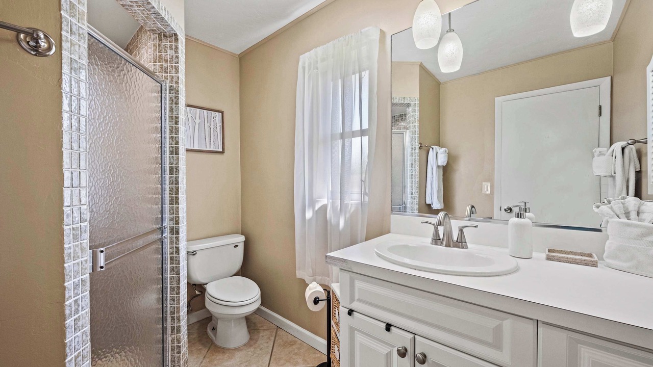 Photo of Bathroom in Gulf Gate Estates