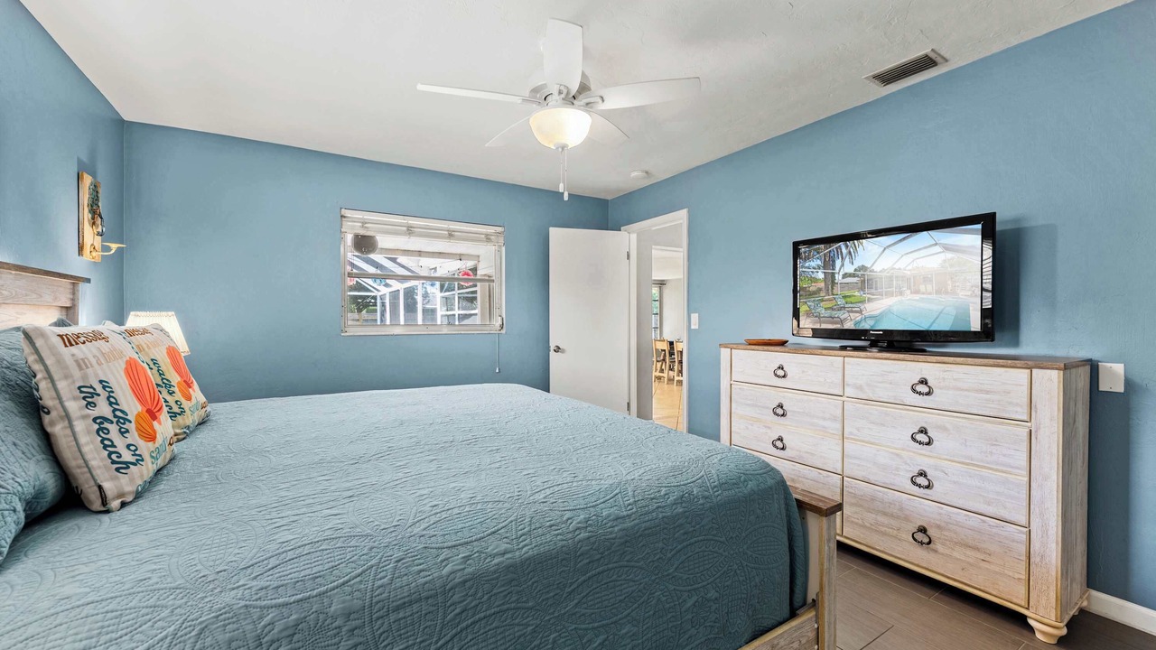 Photo of Bedroom in Gulf Gate Estates