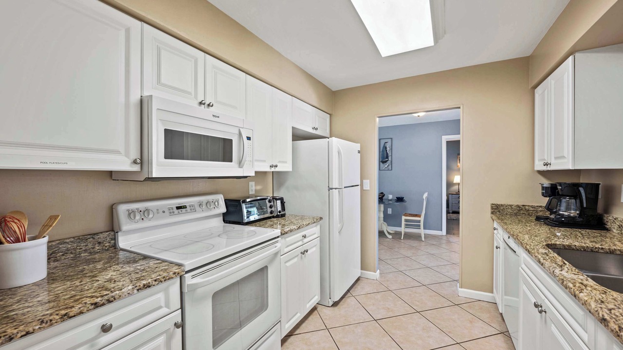 Photo of Kitchen in Gulf Gate Estates