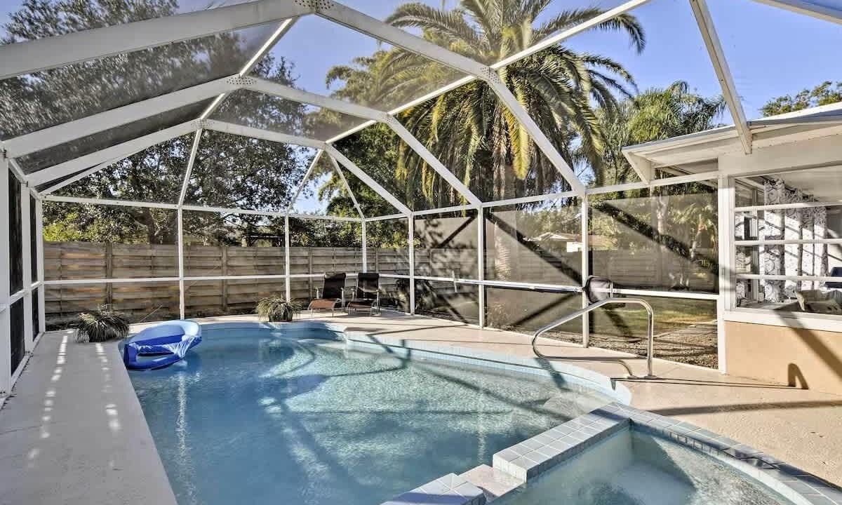 Photo of Outdoor in Gulf Gate Estates