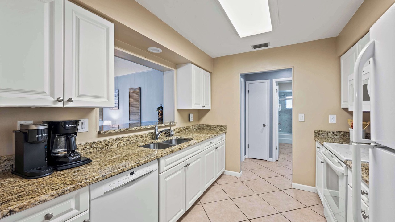 Photo of Kitchen in Gulf Gate Estates