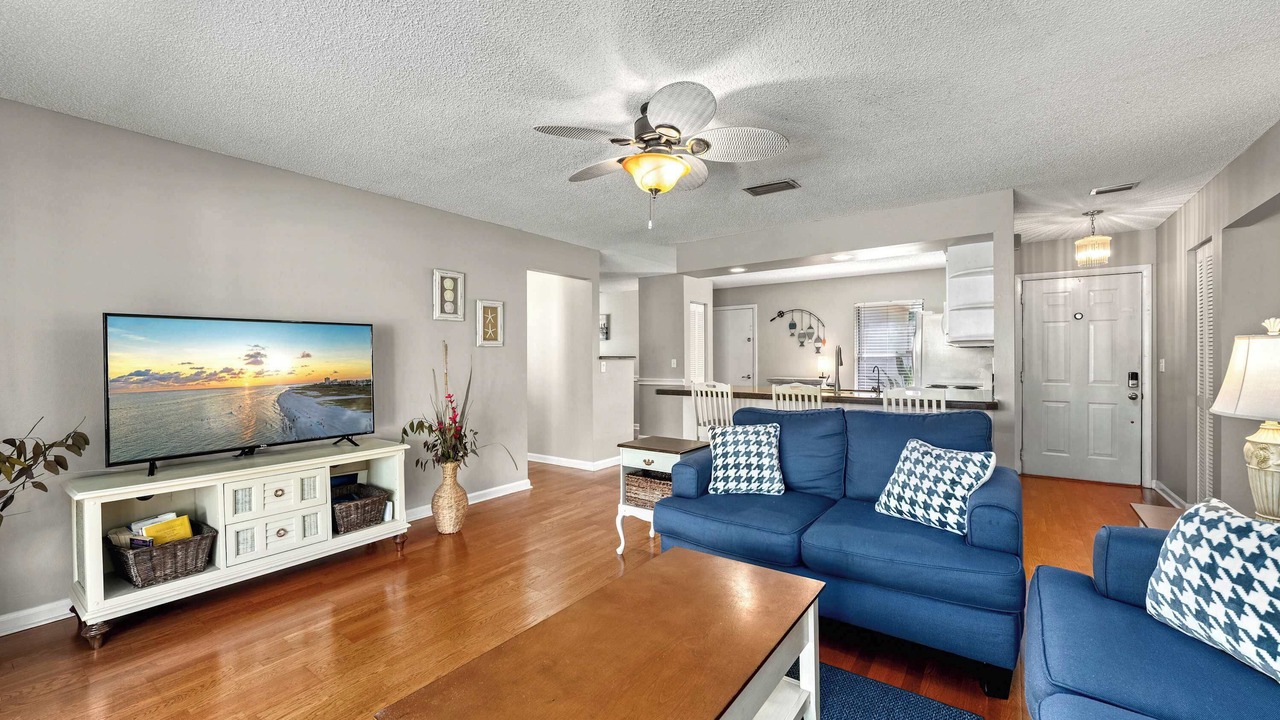 Photo of Livingroom in Gulf Gate Estates