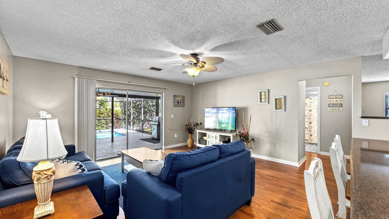 Photo of Livingroom in Gulf Gate Estates