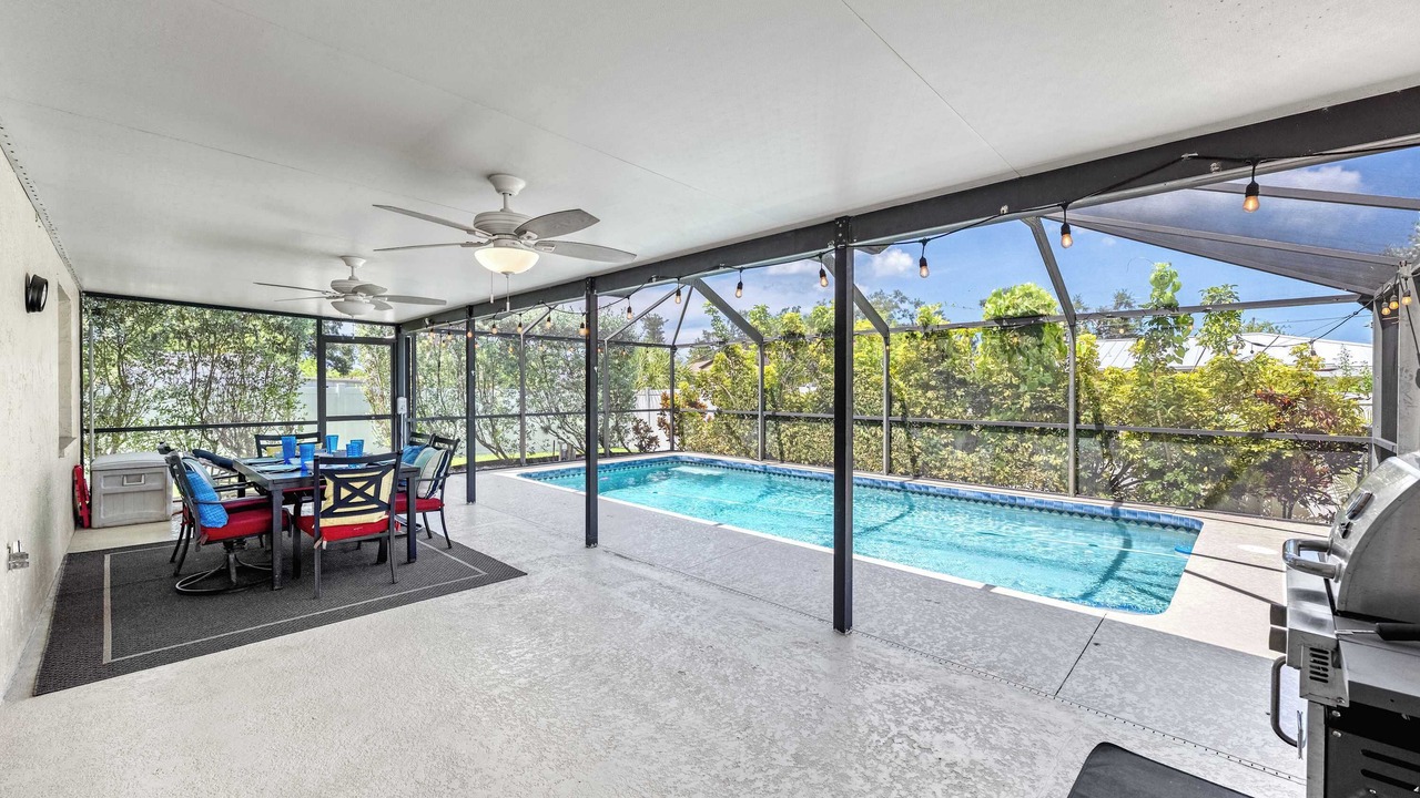 Photo of Outdoor in Gulf Gate Estates