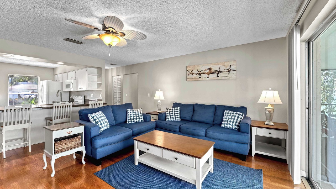 Photo of Livingroom in Gulf Gate Estates