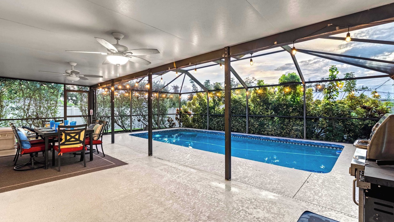 Photo of Outdoor in Gulf Gate Estates