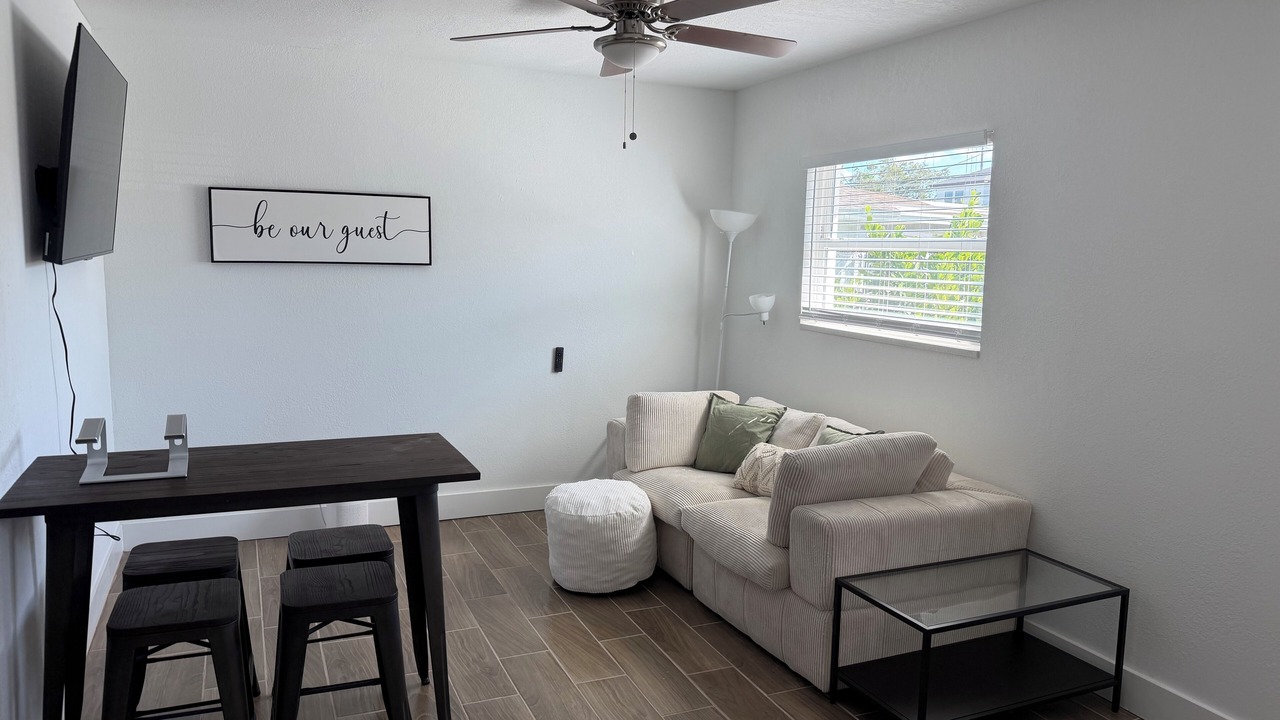Photo of Livingroom in Tampa