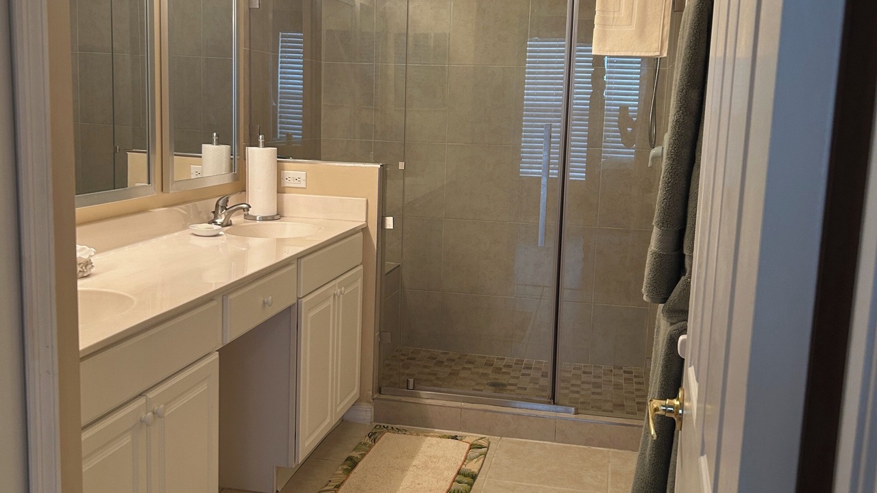 Photo of Bathroom in Naples